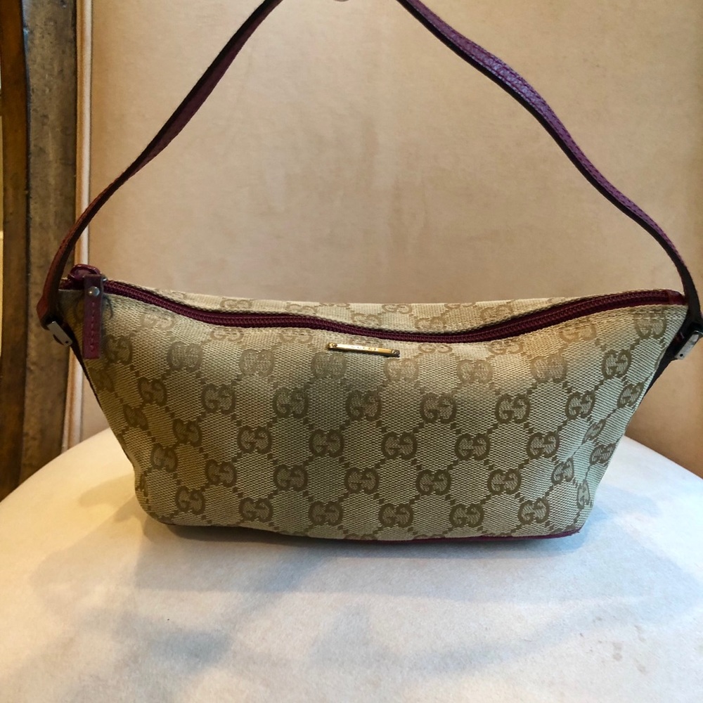 Gucci classic print hand bag